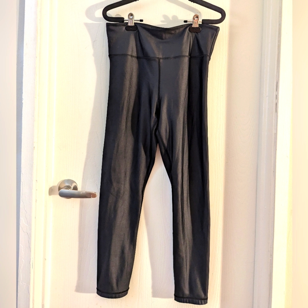 Zyia Active light-n-tight hi-rise 7/8 24" metallic leggings